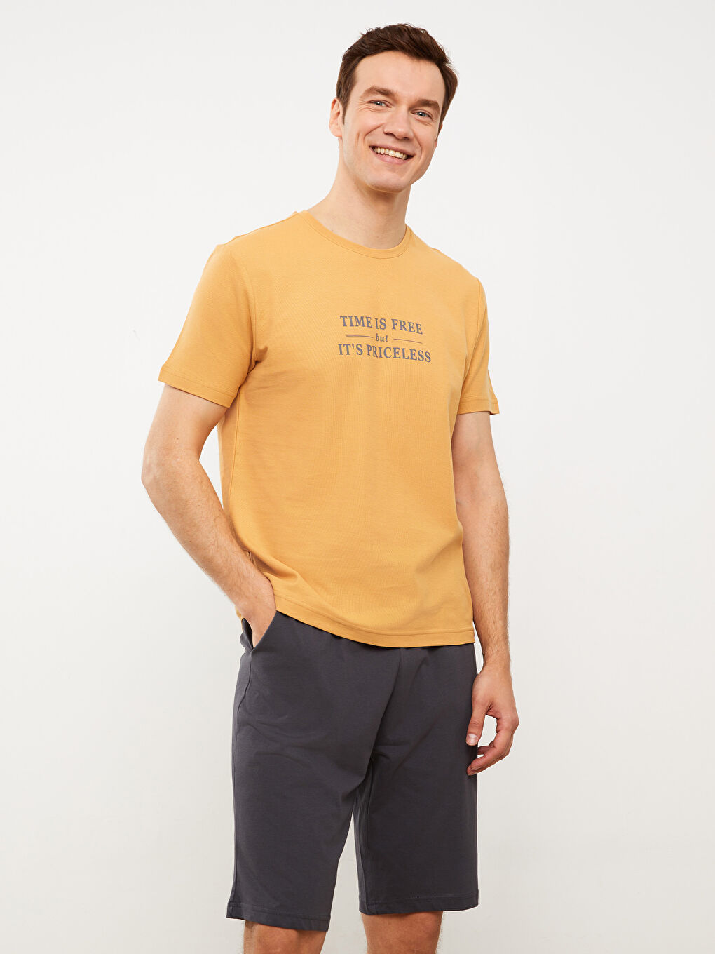 Gri Standart Kalıp Erkek Şortlu Pijama Takımı