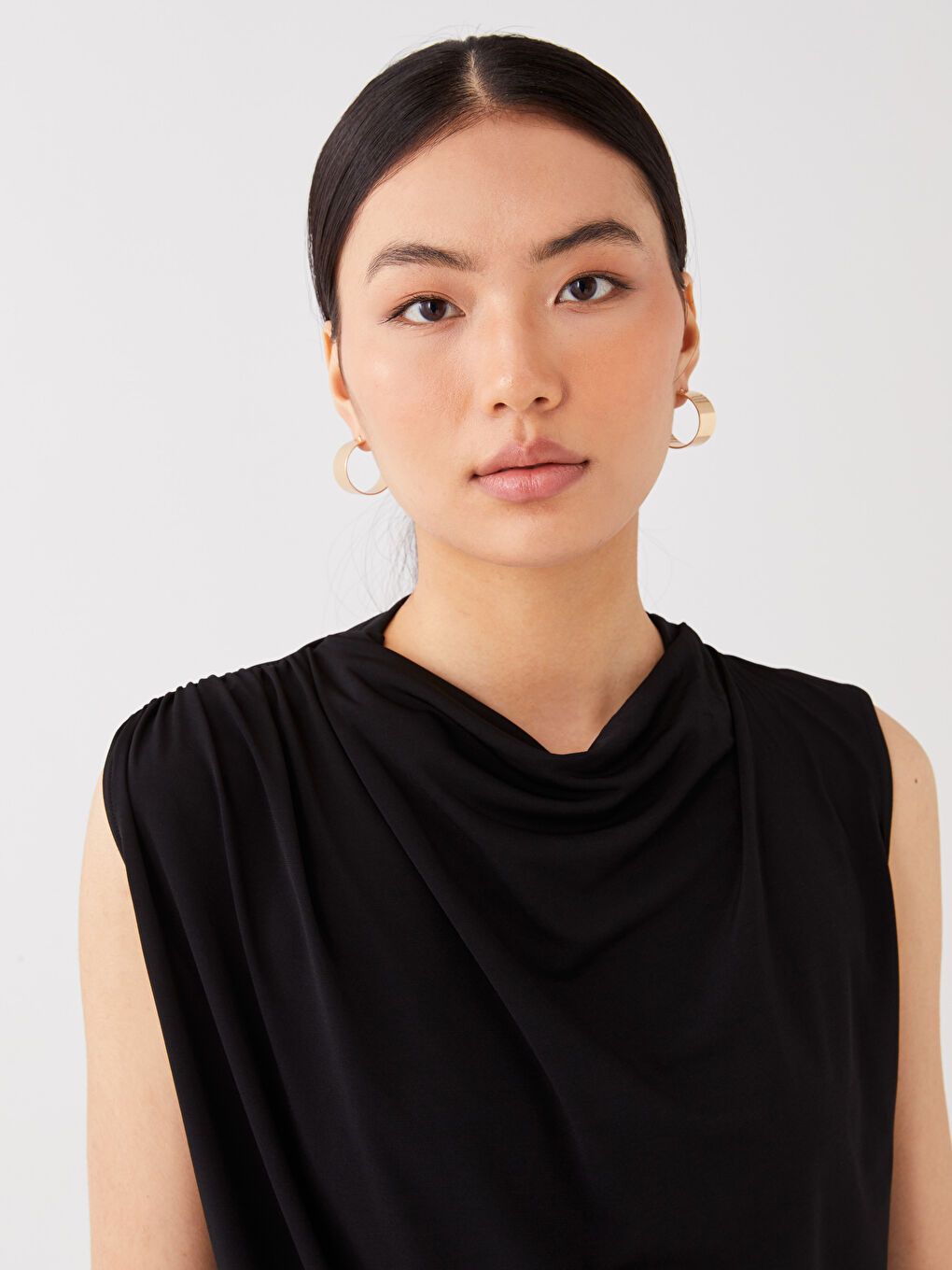 Flowy Collar Plain Ruffle Detailed Women's Blouse-2