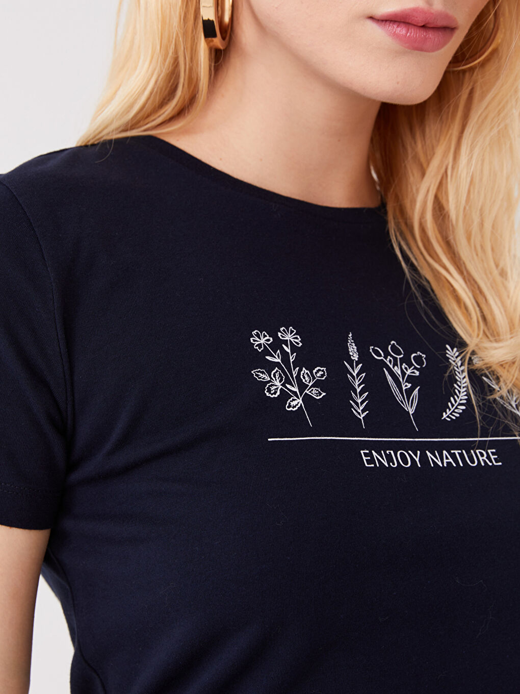 Crew Neck Printed Short Sleeve Women's T-Shirt-3