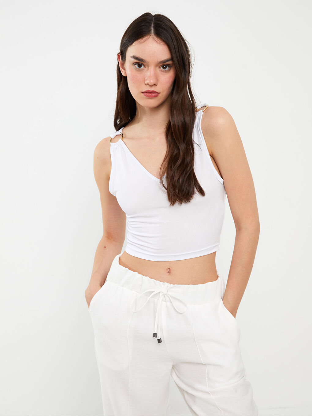 Ekru Metal Aksesuarlı Kadın Atlet