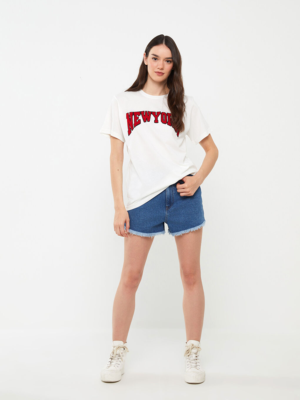 Ekru Bisiklet Yaka Kısa Kollu Kadın Tişört-2