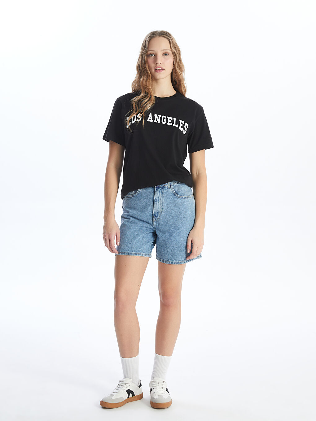 Siyah Bisiklet Yaka Baskılı Kısa Kollu Kadın Tişört-2