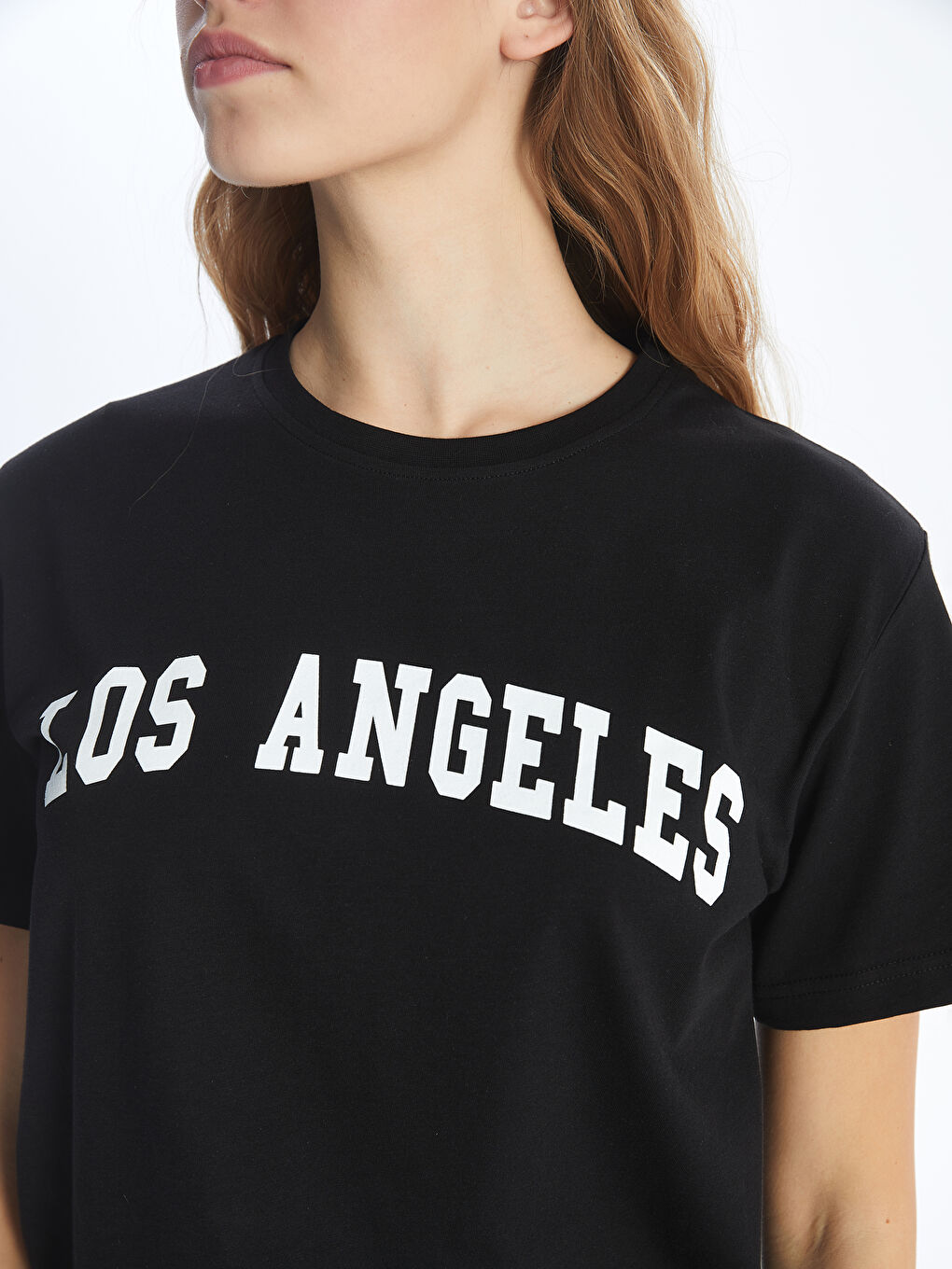 Siyah Bisiklet Yaka Baskılı Kısa Kollu Kadın Tişört-3