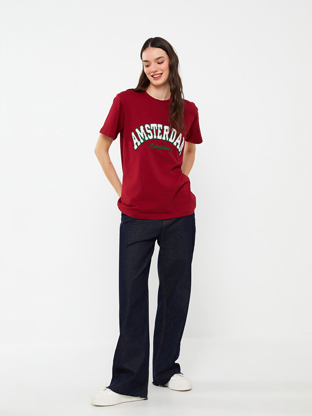 Bordo Bisiklet Yaka Baskılı Kısa Kollu Kadın Tişört-2