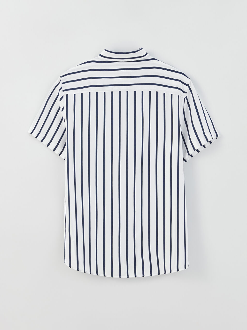 Beyaz Regular Fit Kısa Kollu Çizgili Viskon Erkek Gömlek-7