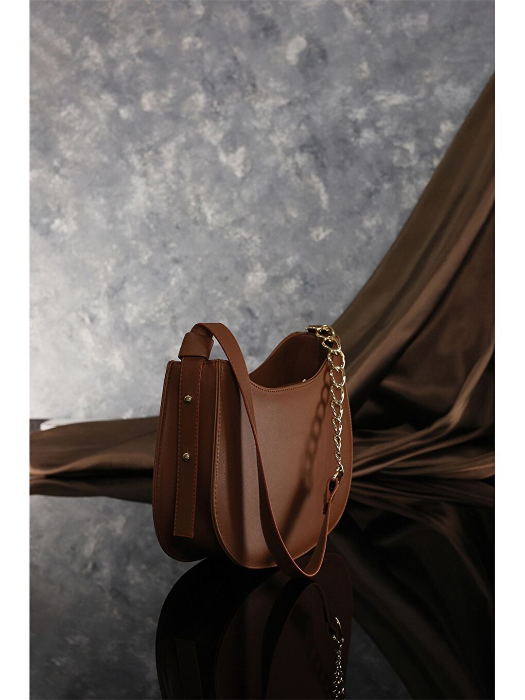 Kahverengi Deri Görünümlü Kadın Çanta-1
