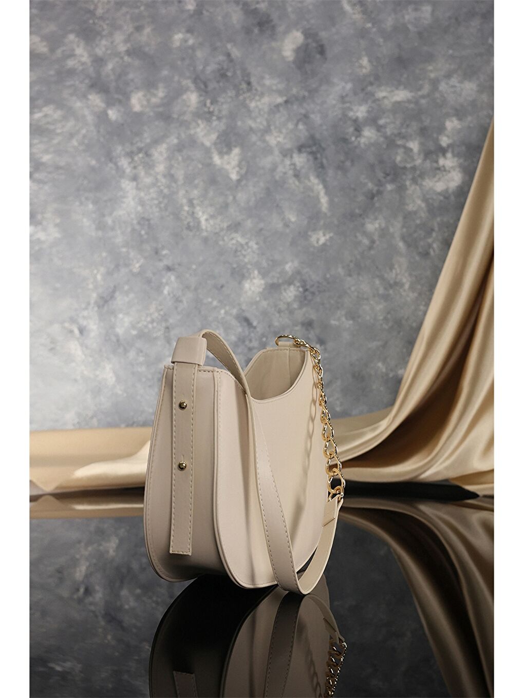 Bej Deri Görünümlü Kadın Çanta-1