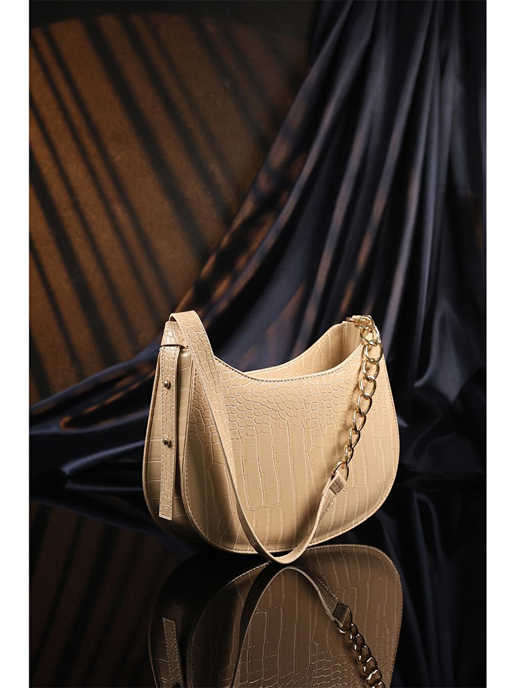 Kahverengi Deri Görünümlü Kadın Çanta