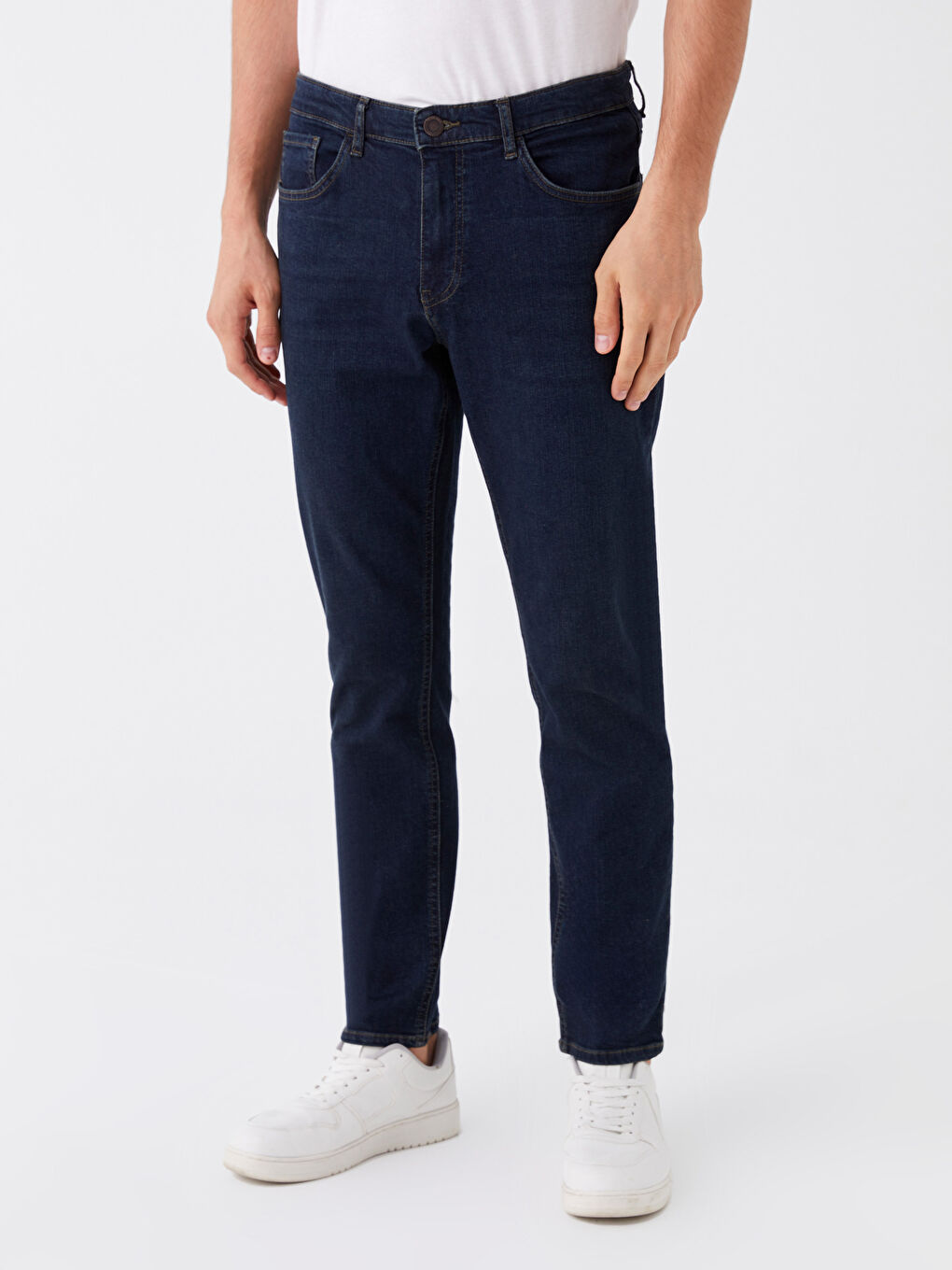 779 جينز بقصة عادية للرجال-3