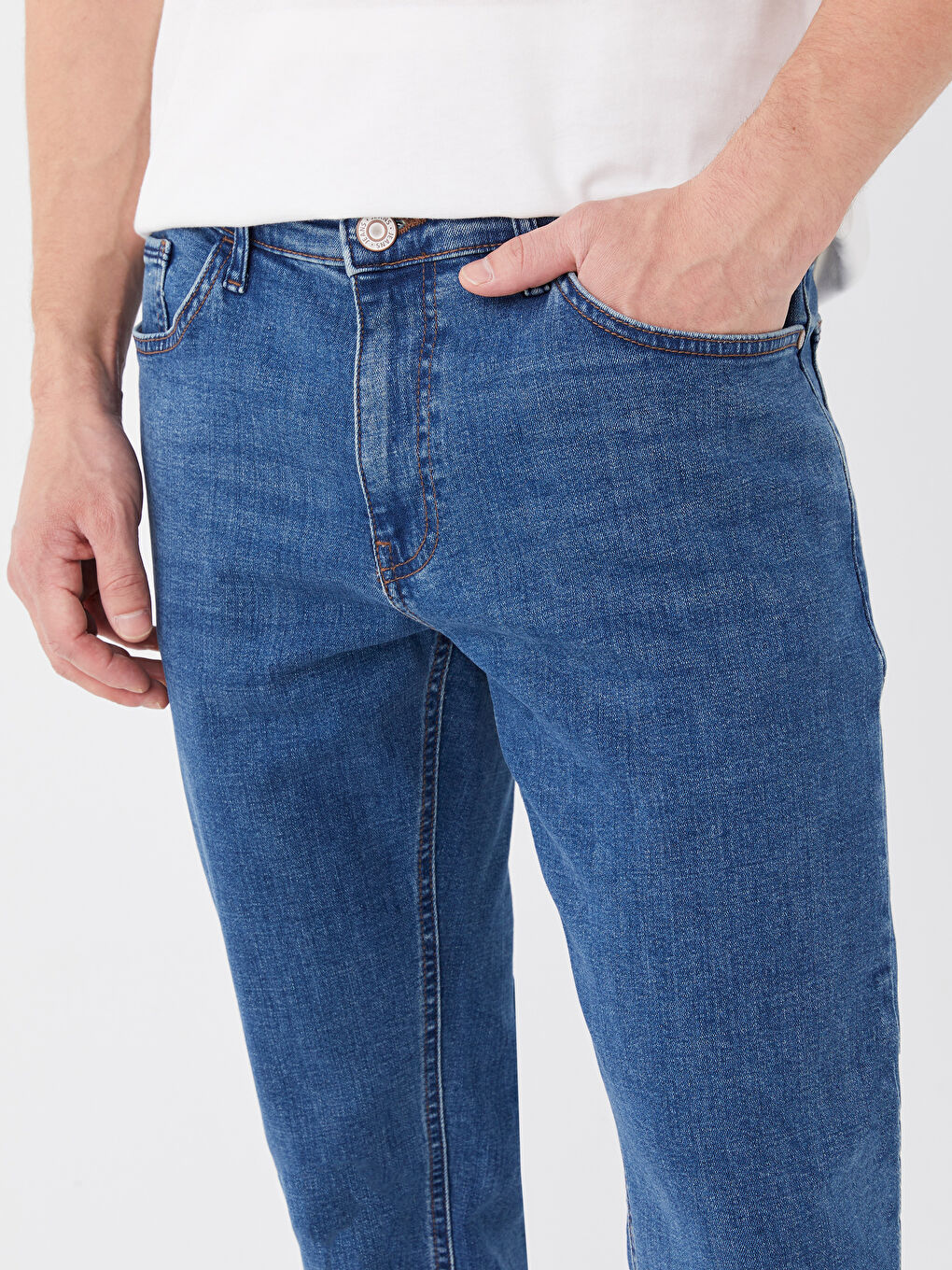 779 جينز بقصة عادية للرجال-4
