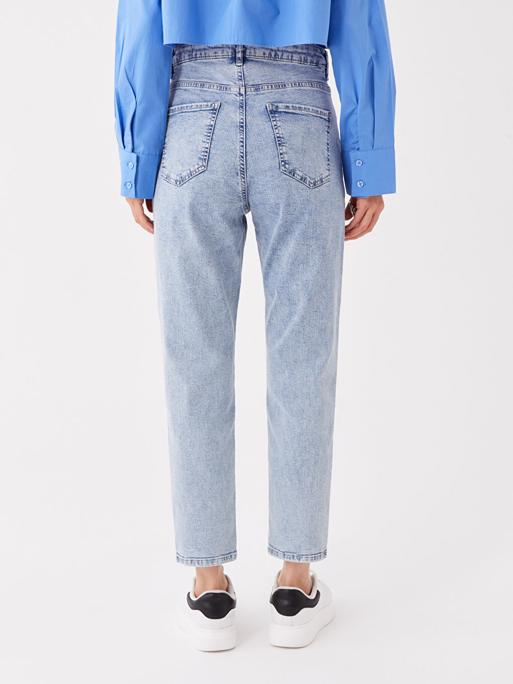 High Waisted Straight Fit Women's Jeans-3