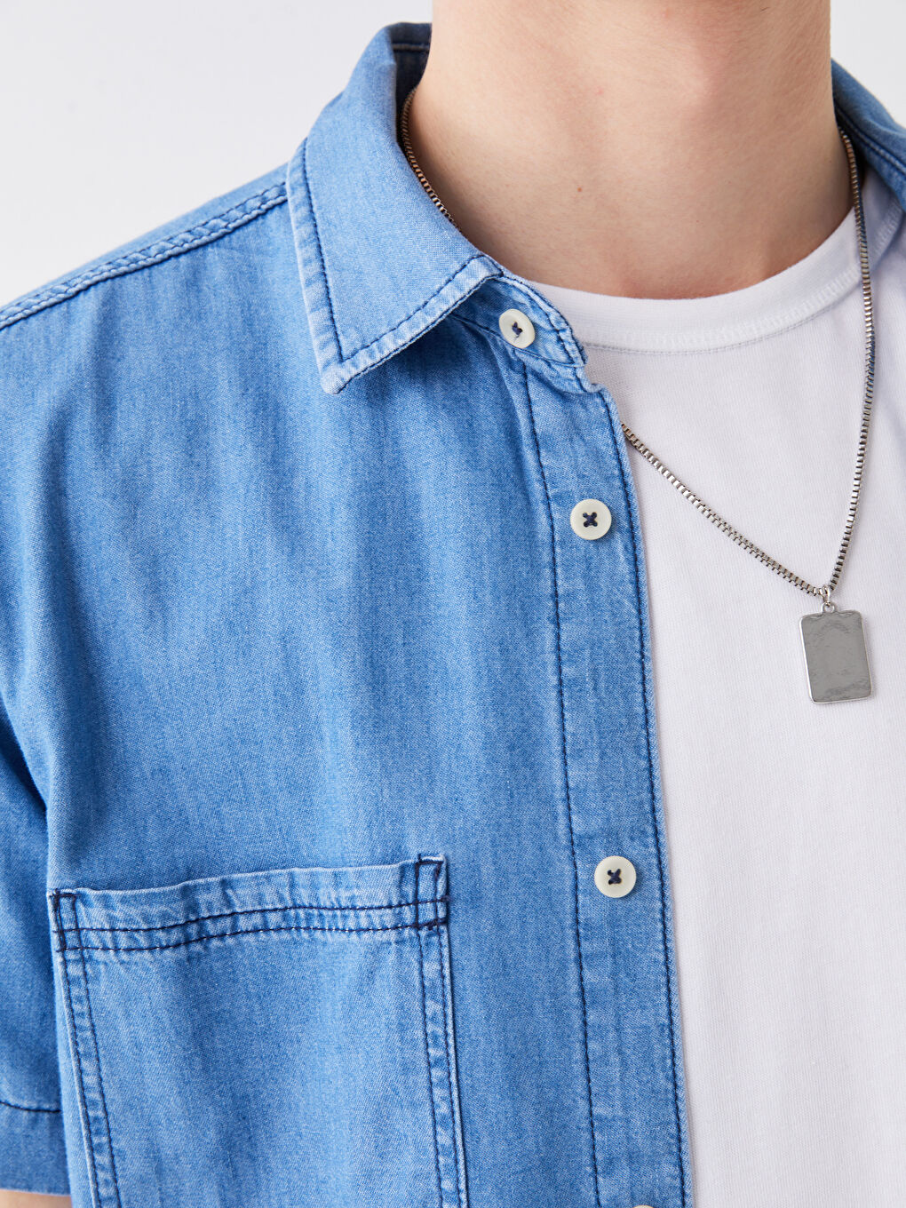 Relaxed Fit Short Sleeve Men's Denim Shirt-4