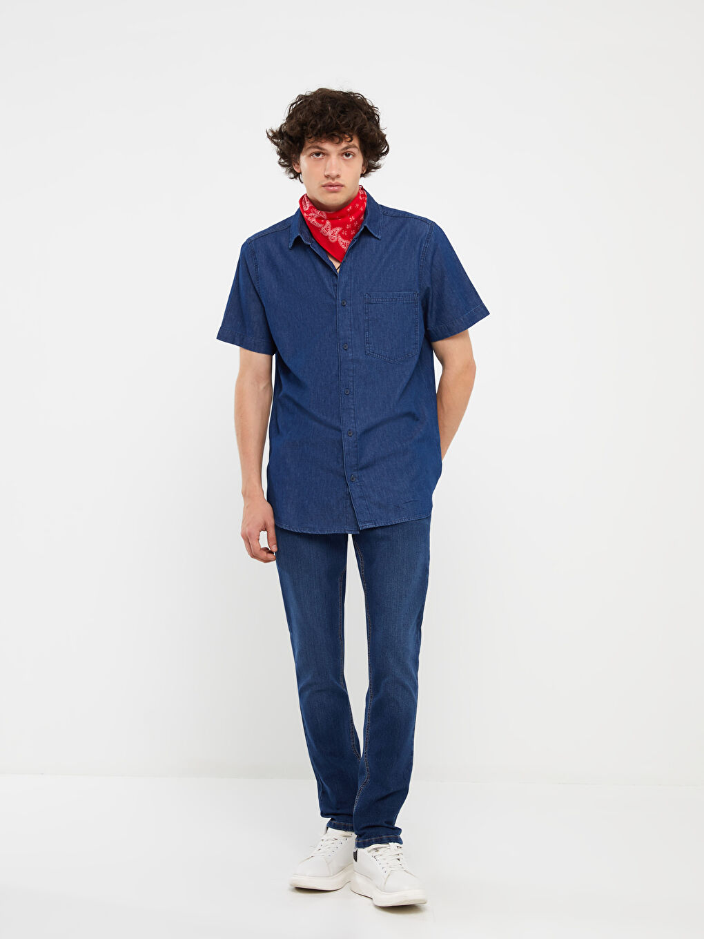 قميص جينز كم قصير عادي للرجال-1