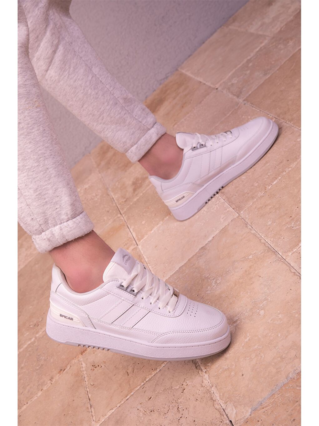 Beyaz Bağcıklı Erkek Spor Ayakkabı-1