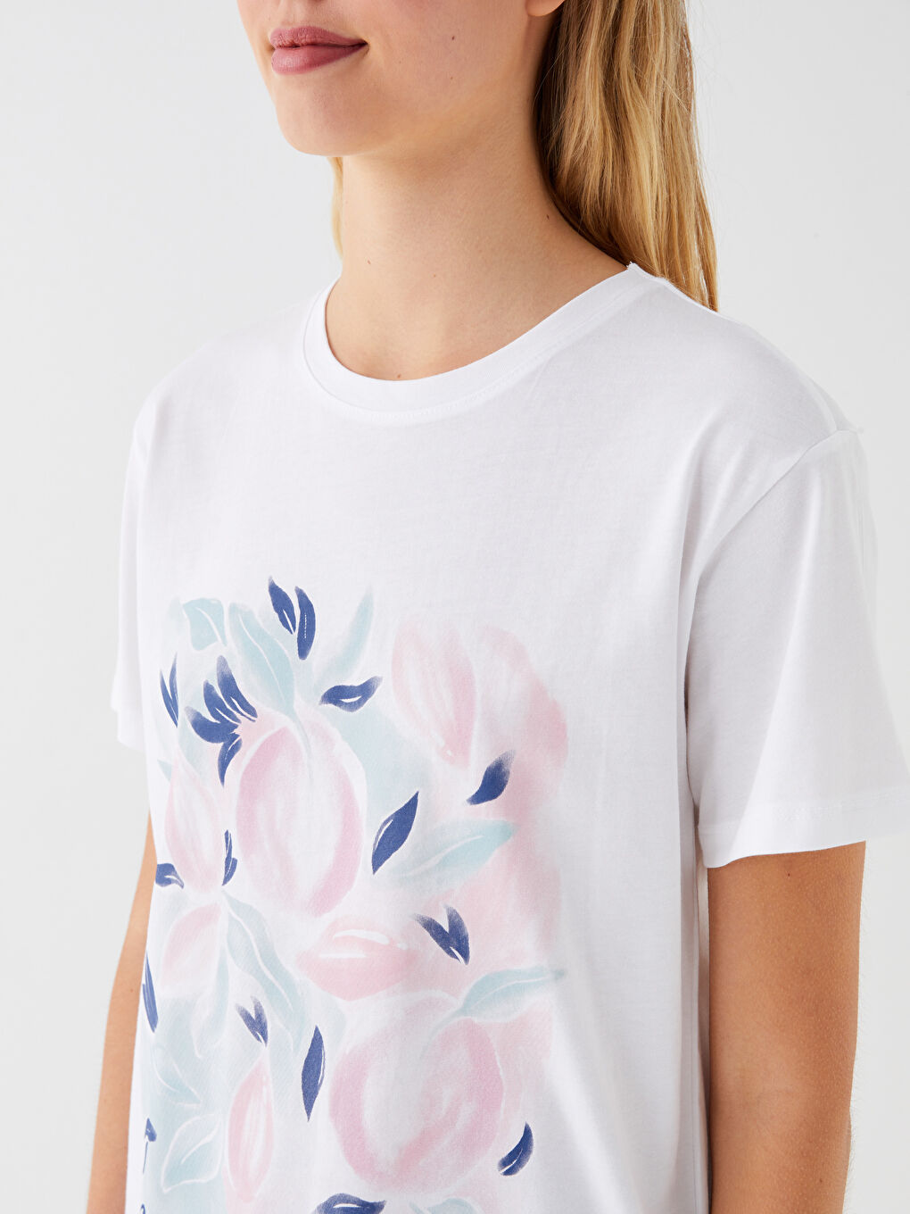 Crew Neck Printed Short Sleeve Women's T-Shirt-3