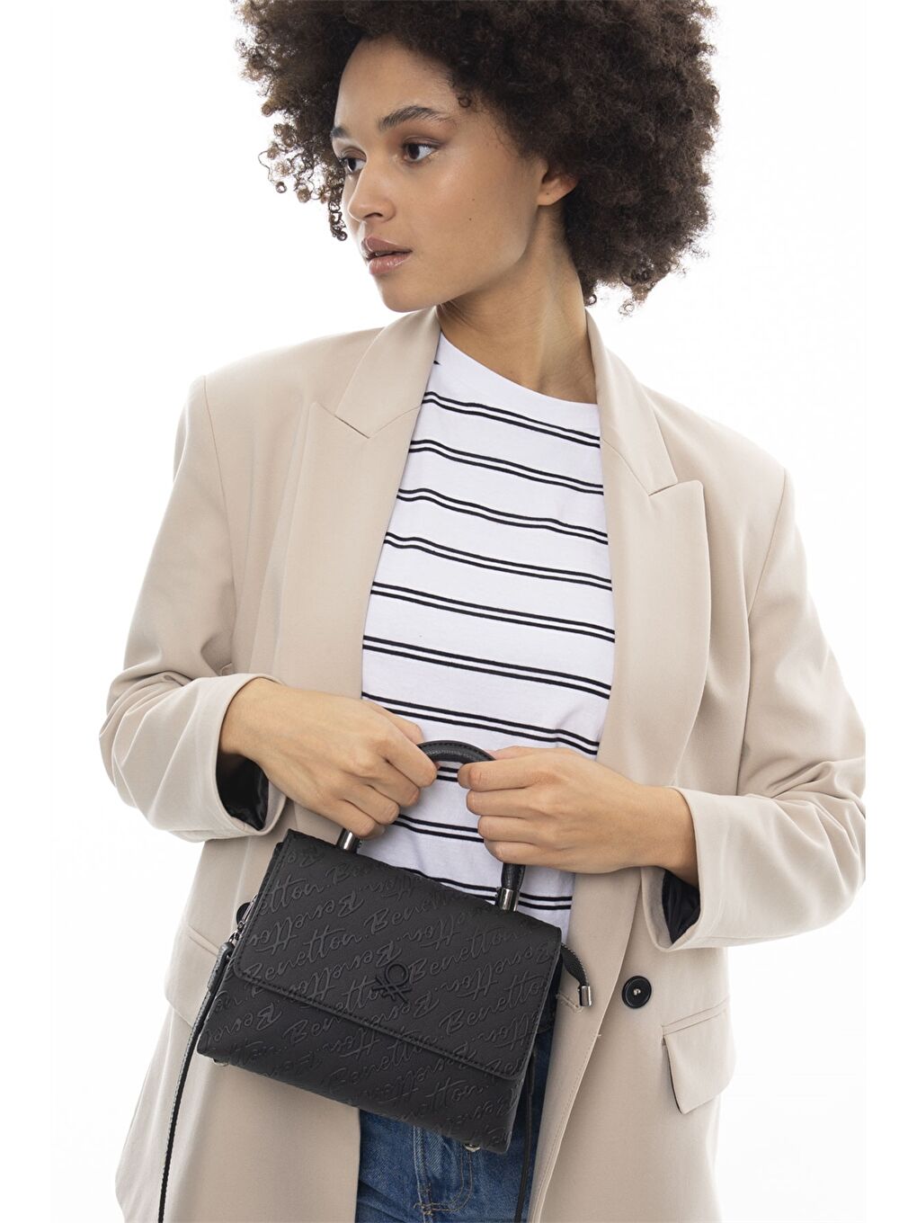 Siyah Deri Görünümlü Baskılı Kadın Çapraz Çanta-1