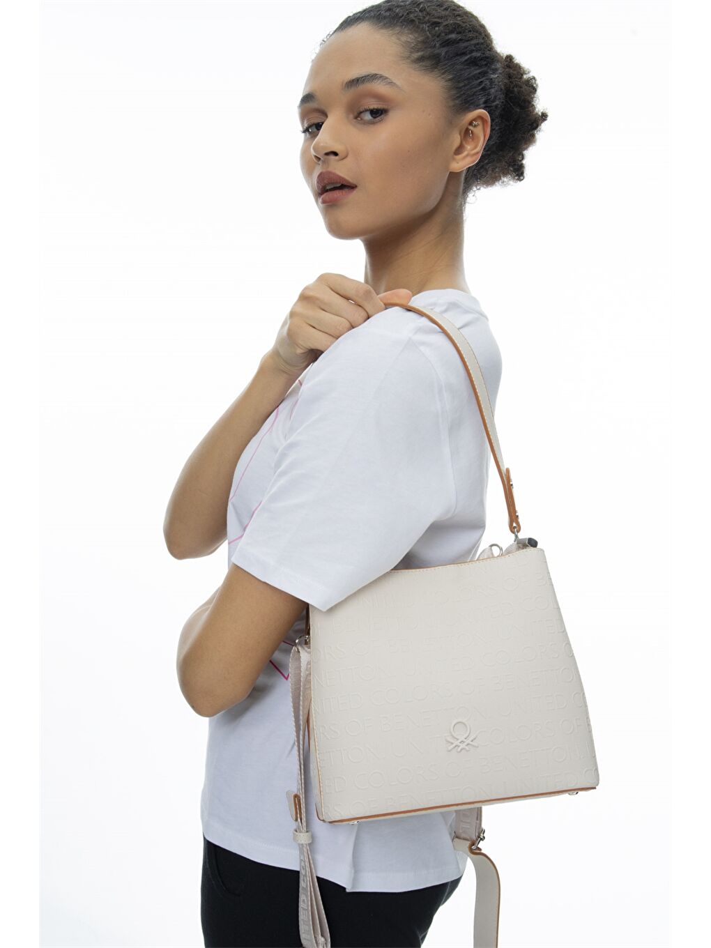 Bej Deri Görünümlü Kadın Çanta