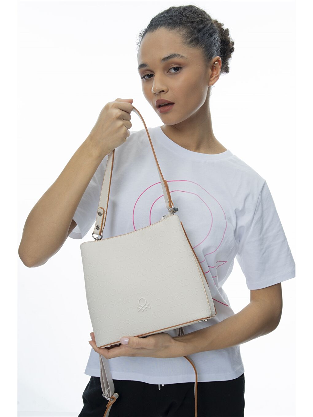 Bej Deri Görünümlü Kadın Çanta-1