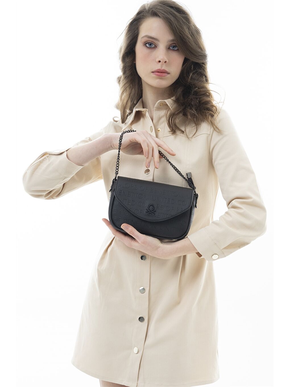 Siyah Deri Görünümlü Kadın Çanta-1