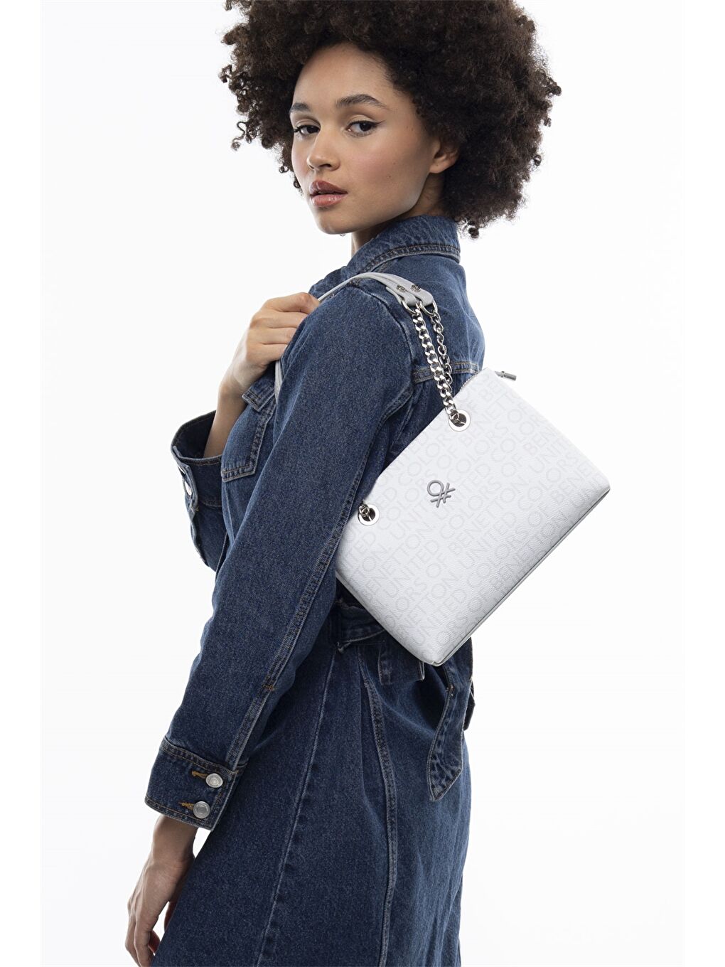 Beyaz Deri Görünümlü Kadın Çanta