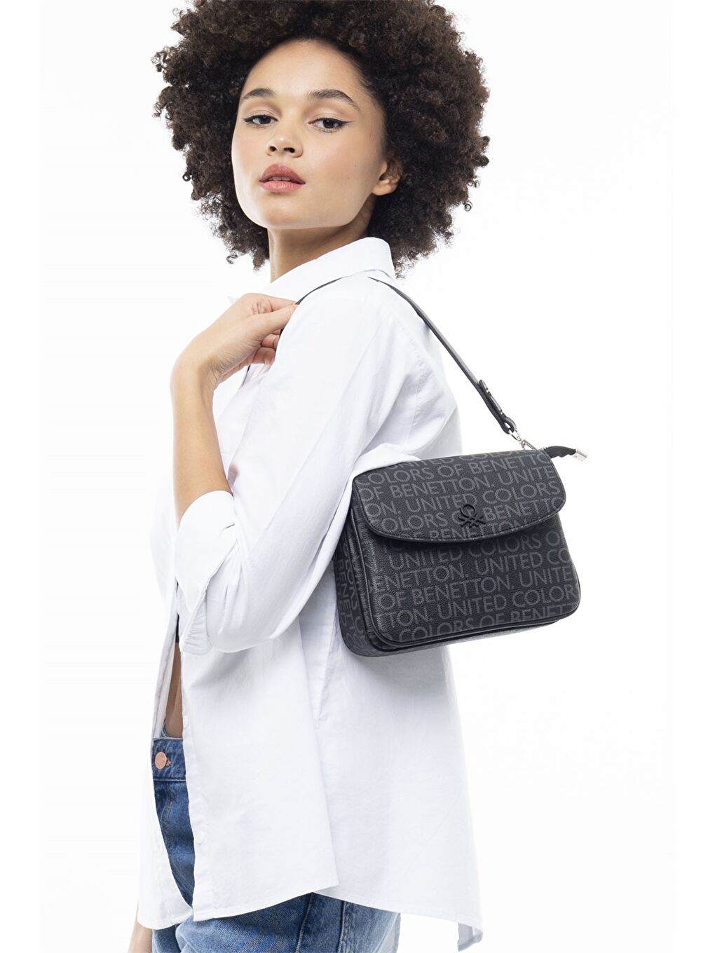 Siyah Deri Görünümlü Kadın Çanta-1