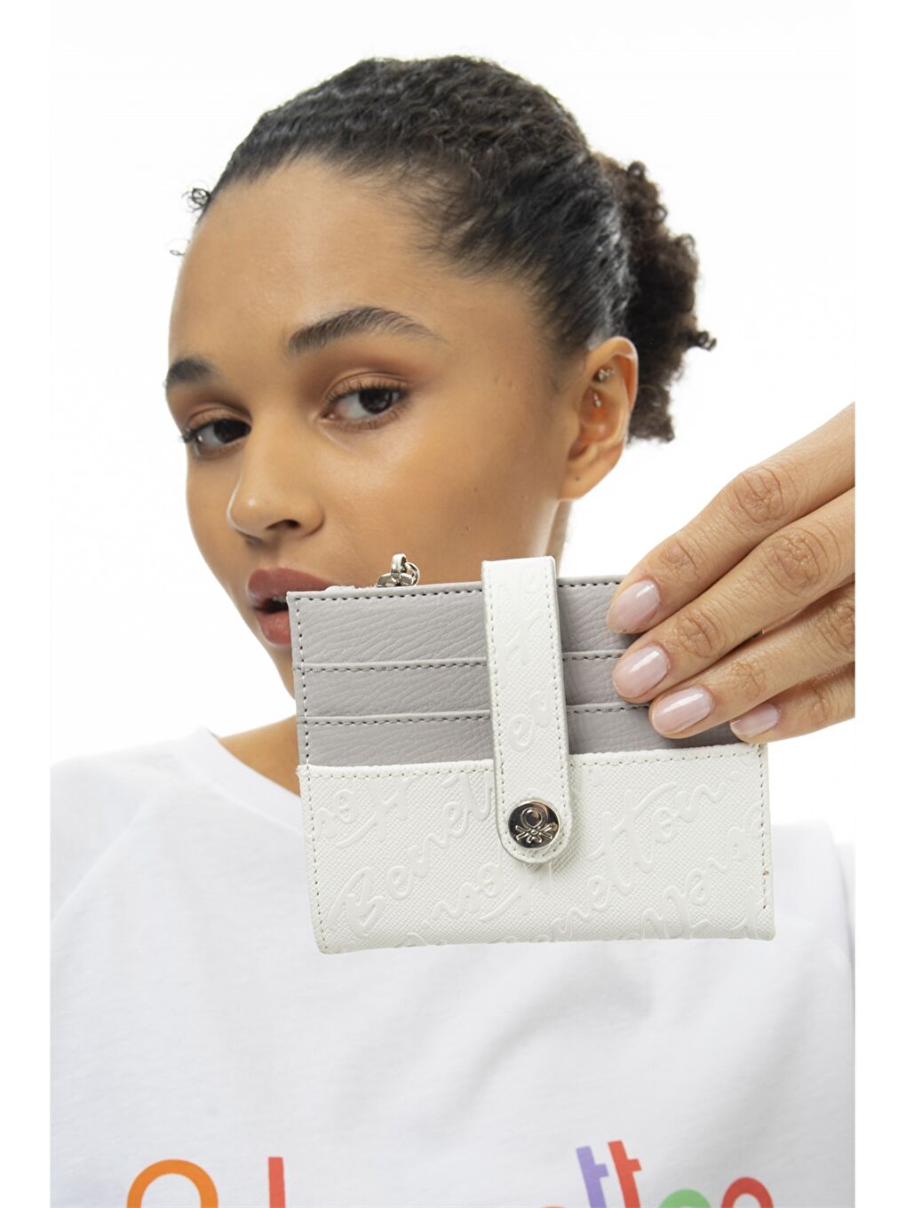 Beyaz Deri Görünümlü Kadın Cüzdan