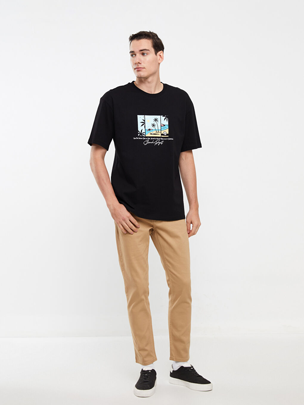 Siyah Bisiklet Yaka Kısa Kollu Baskılı Penye Erkek Tişört-1