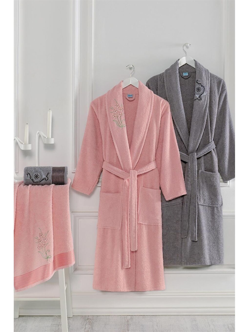 Karışık Pamuklu 4 Parça Aile Bornoz Seti L-XL