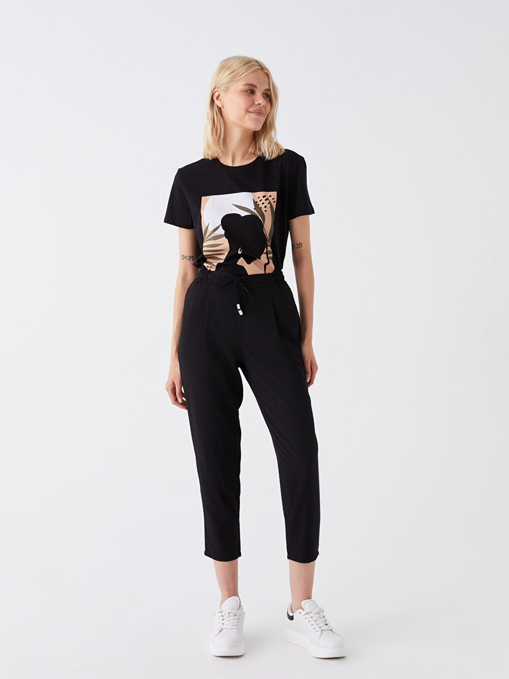 LC Waikiki Pantalone sa elastičnim strukom i šargarepa krojem za žene -S3JK73Z8-RQN