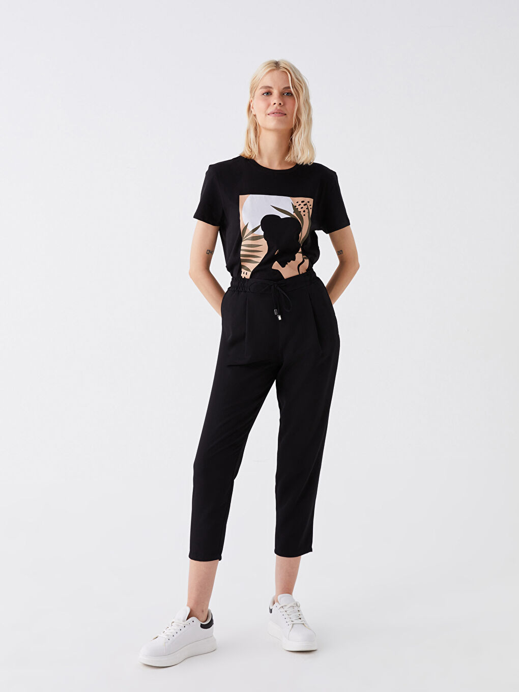 LC Waikiki Pantalone sa elastičnim strukom i šargarepa krojem za žene -S3JK73Z8-RQN