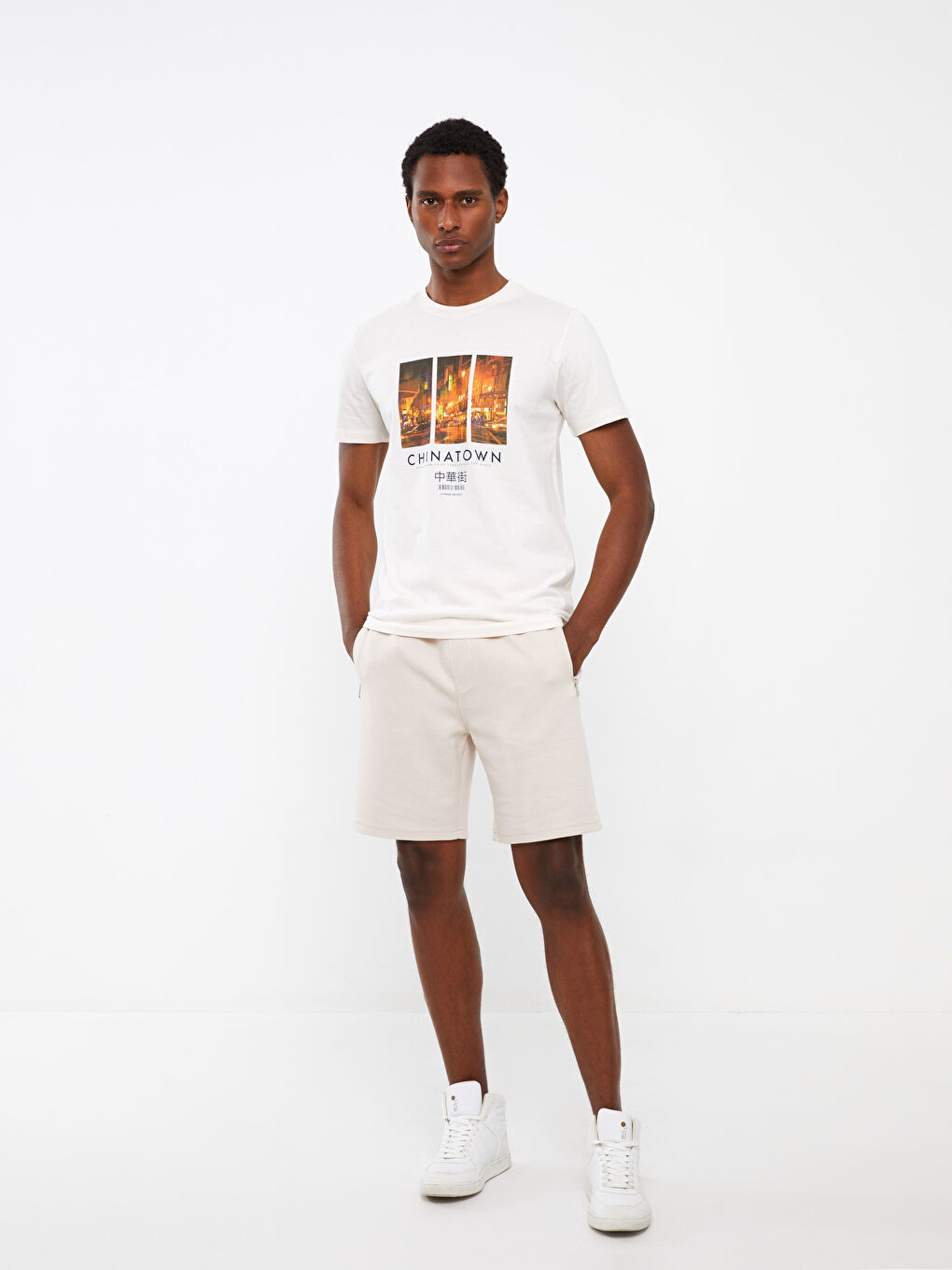 Gri Bisiklet Yaka Kısa Kollu Baskılı Penye Erkek Tişört-1