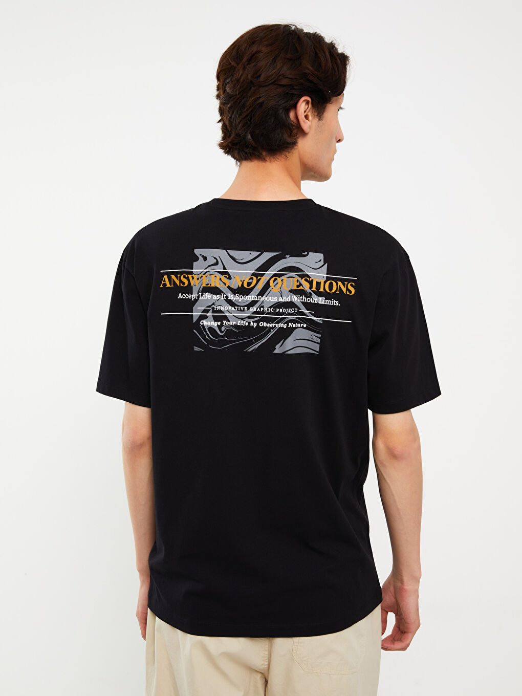 Siyah Bisiklet Yaka Kısa Kollu Baskılı Penye Erkek Tişört-4