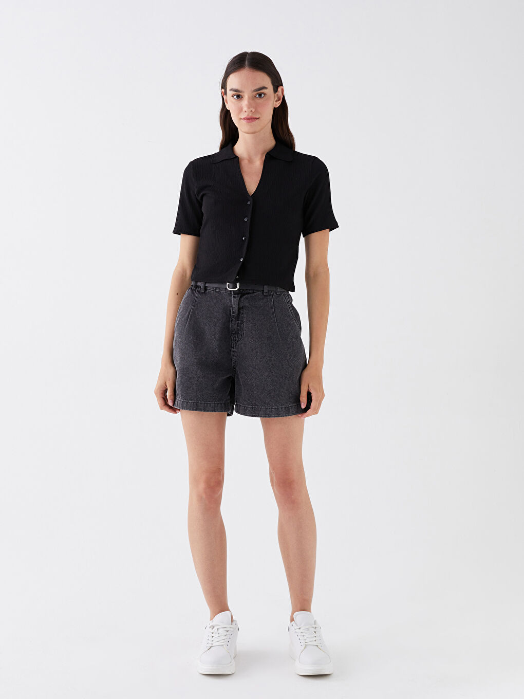 Siyah Gömlek Yaka Düz Kısa Kollu Kadın Bluz-2