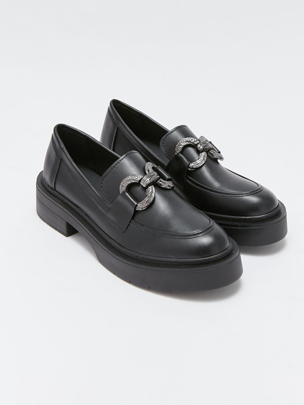 Siyah Kalın Taban Kadın Loafer Ayakkabı