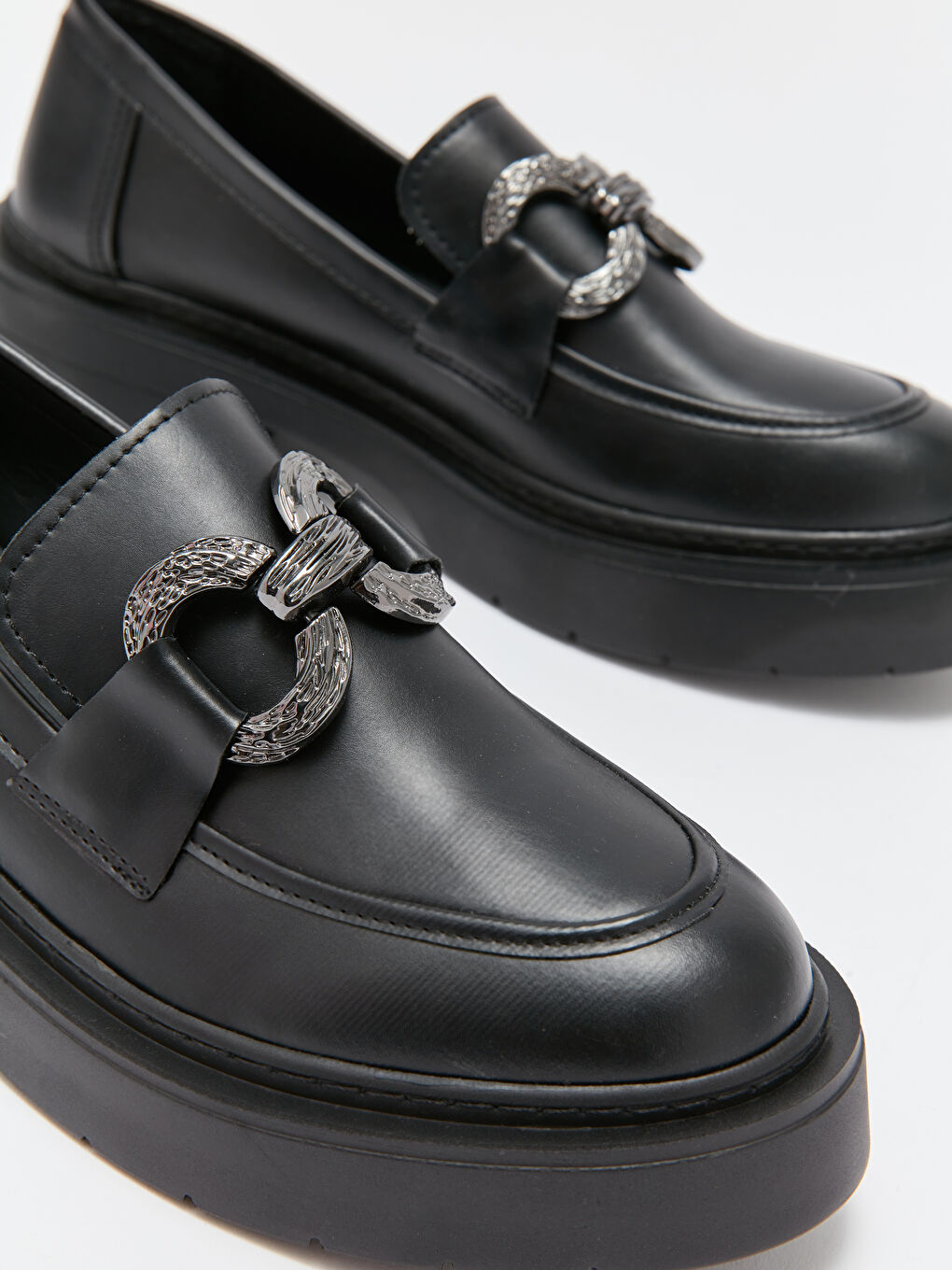 Siyah Kalın Taban Kadın Loafer Ayakkabı-2