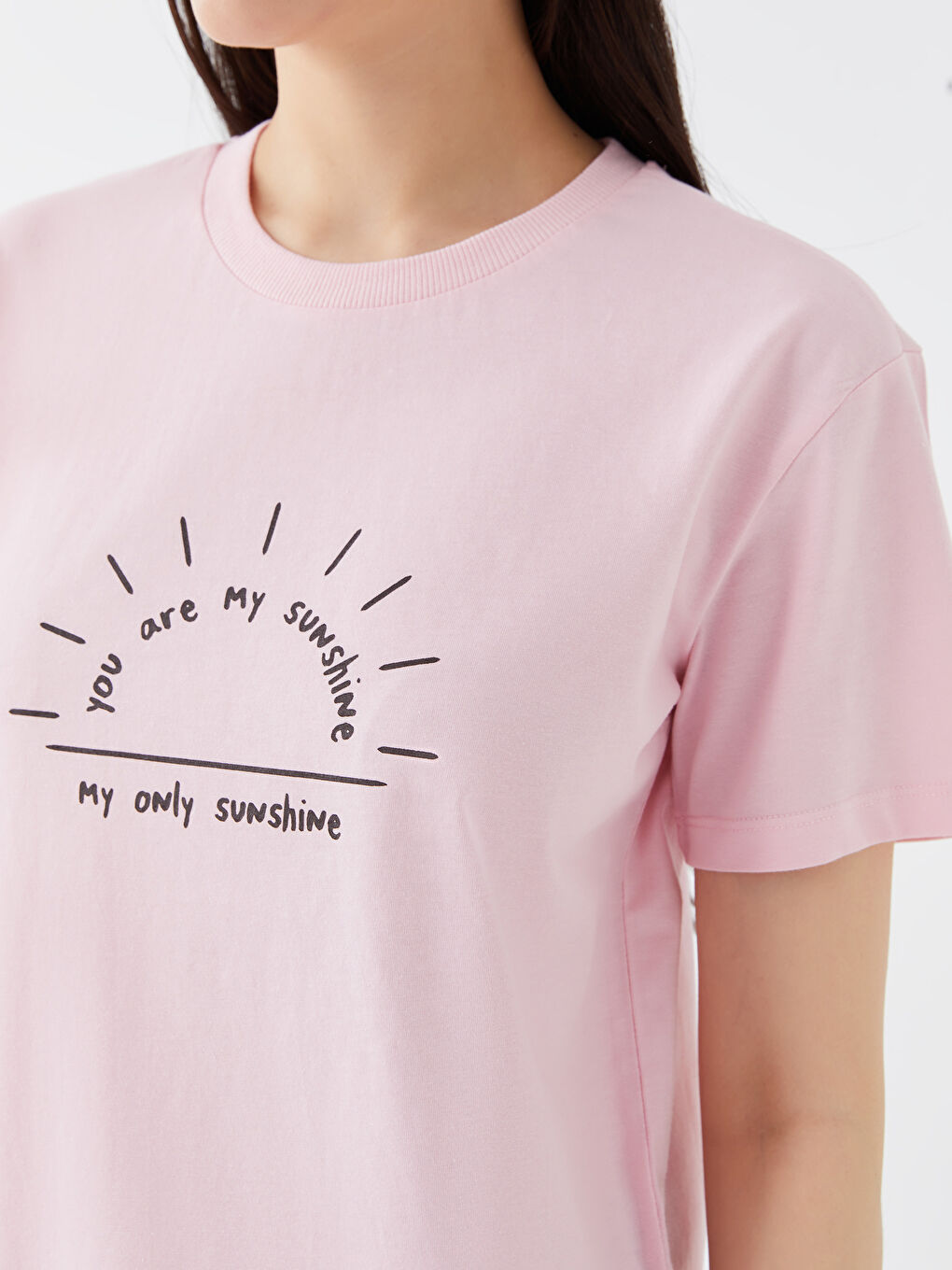 Pembe Bisiklet Yaka Baskılı Kısa Kollu Kadın Tişört-3