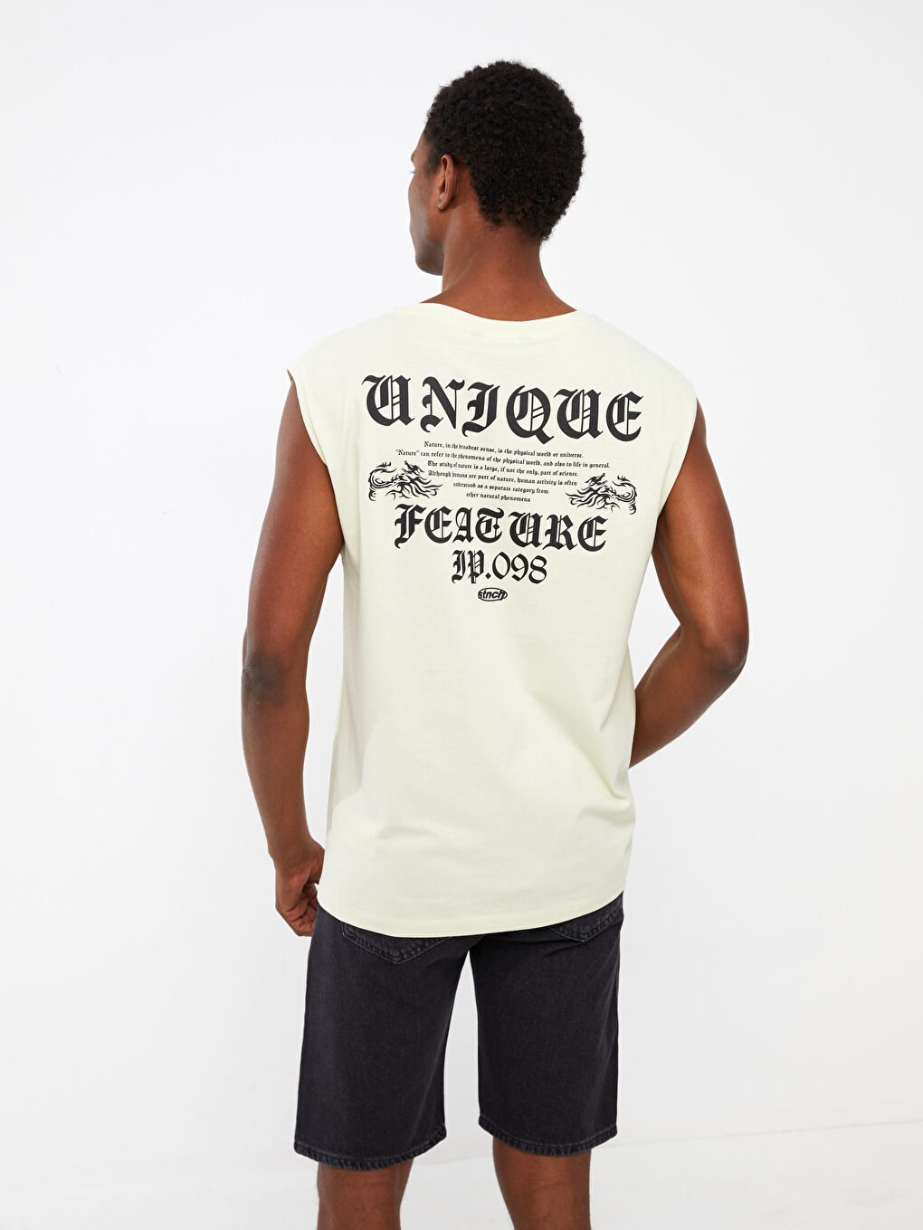 تيشيرت بدون أكمام مطبوع بياقة دائرية جيرسي للرجال-4