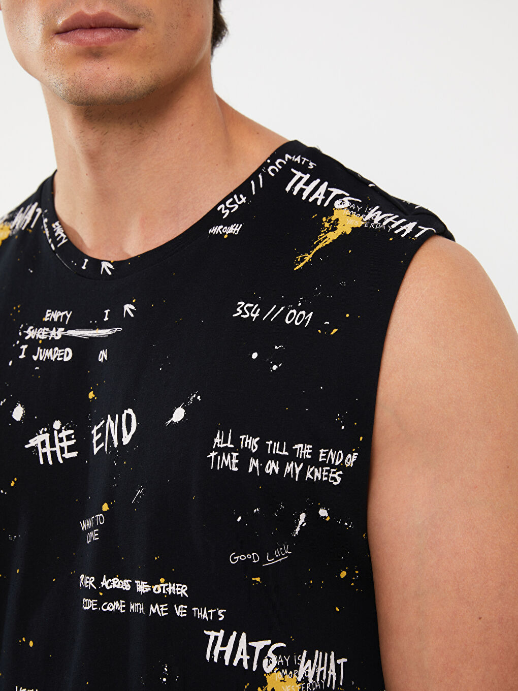 მრგვალი საყელო ნაბეჭდი ჟერსი მამაკაცის უმკლავო მაისური-3