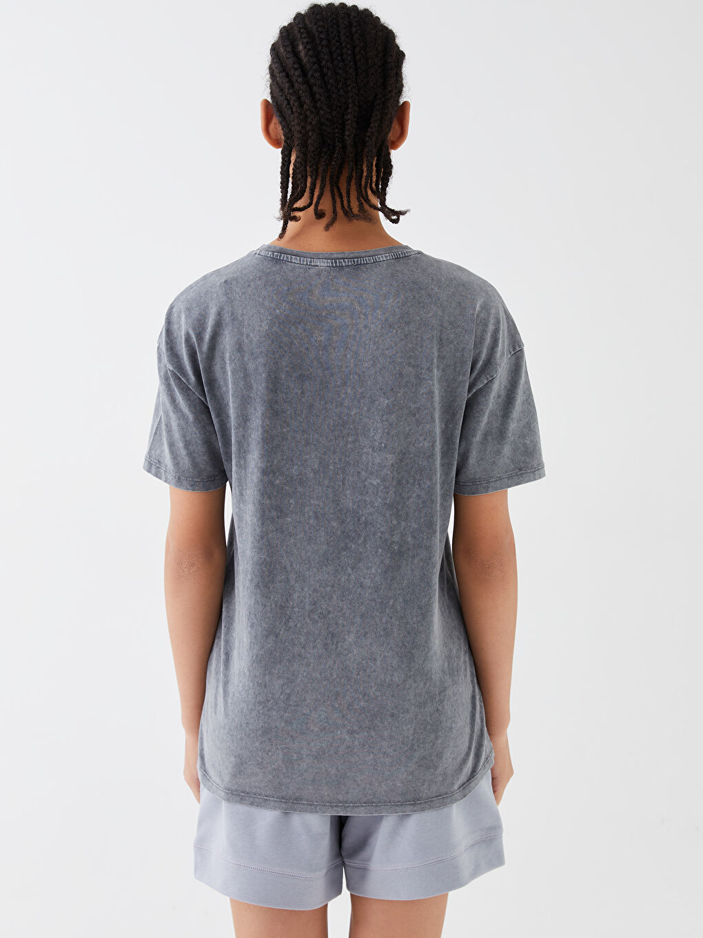 Antrasit Bisiklet Yaka Baskılı Kısa Kollu Kadın Tişört-4