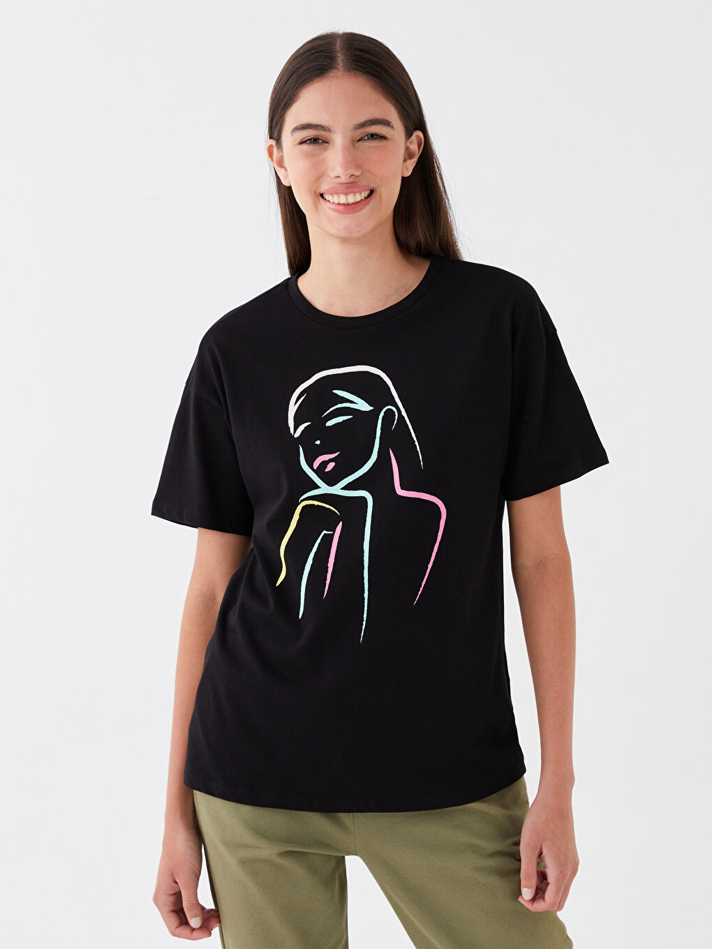 Siyah Bisiklet Yaka Baskılı Kısa Kollu Kadın Tişört