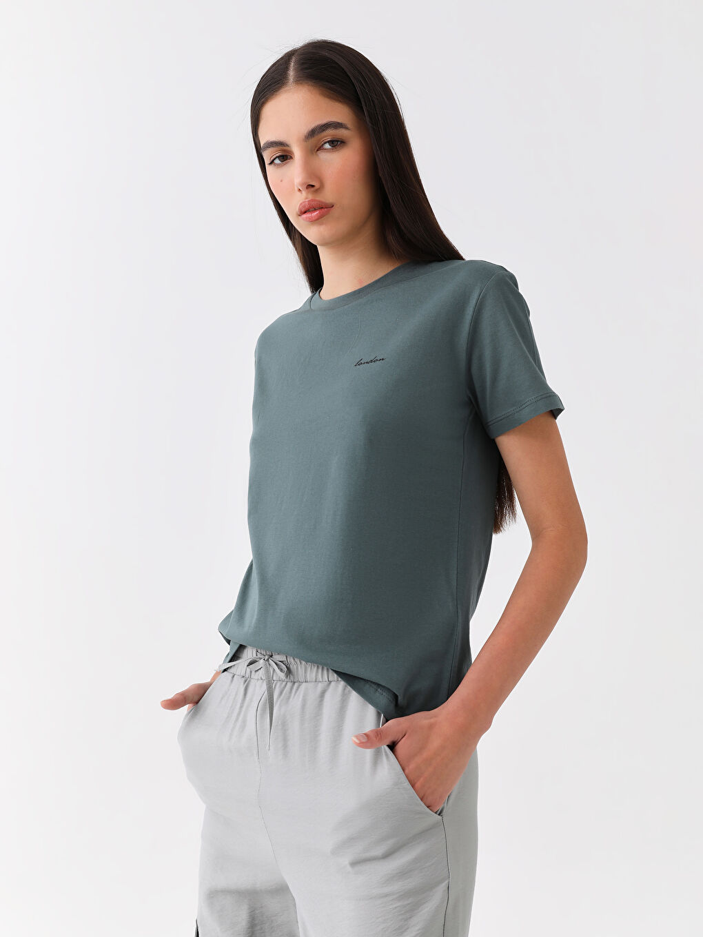 Antrasit Bisiklet Yaka Baskılı Kısa Kollu Kadın Tişört