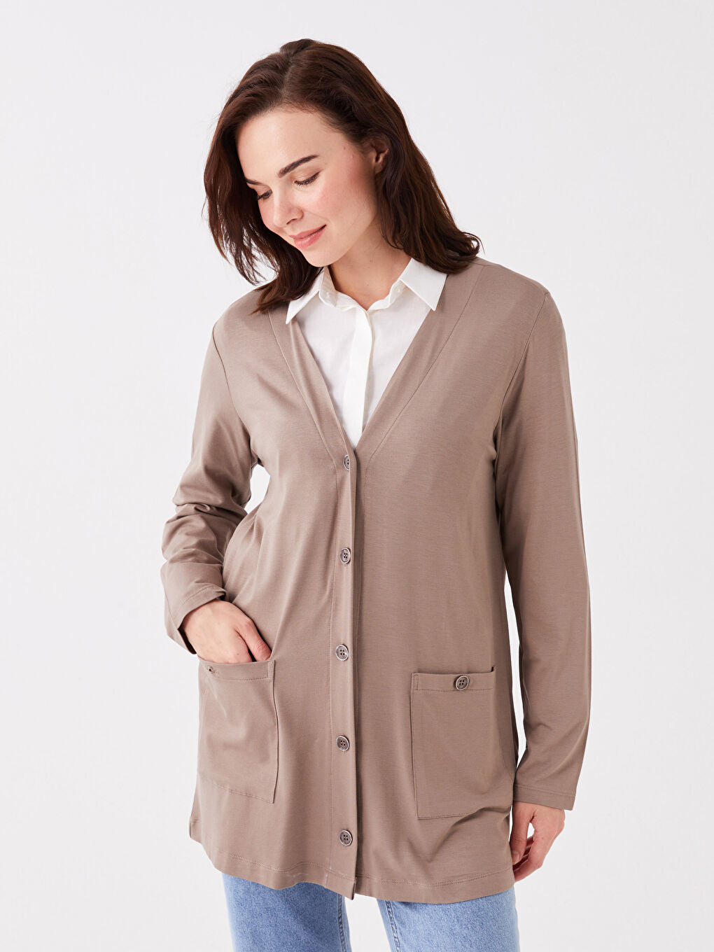 Bej V Yaka Düz Uzun Kollu Kadın Hırka-1