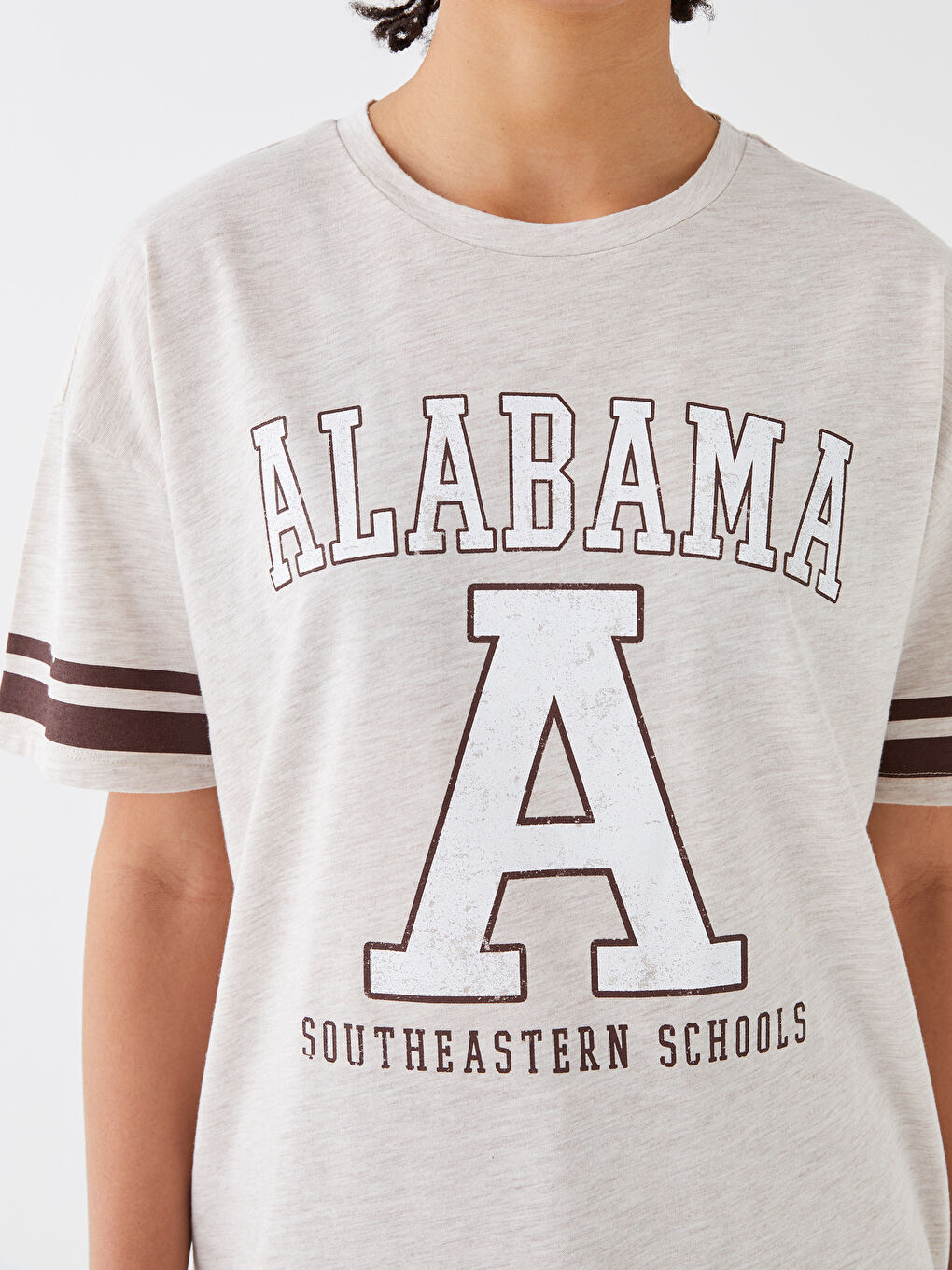 Bej Bisiklet Yaka Baskılı Kısa Kollu Kadın Tişört-3