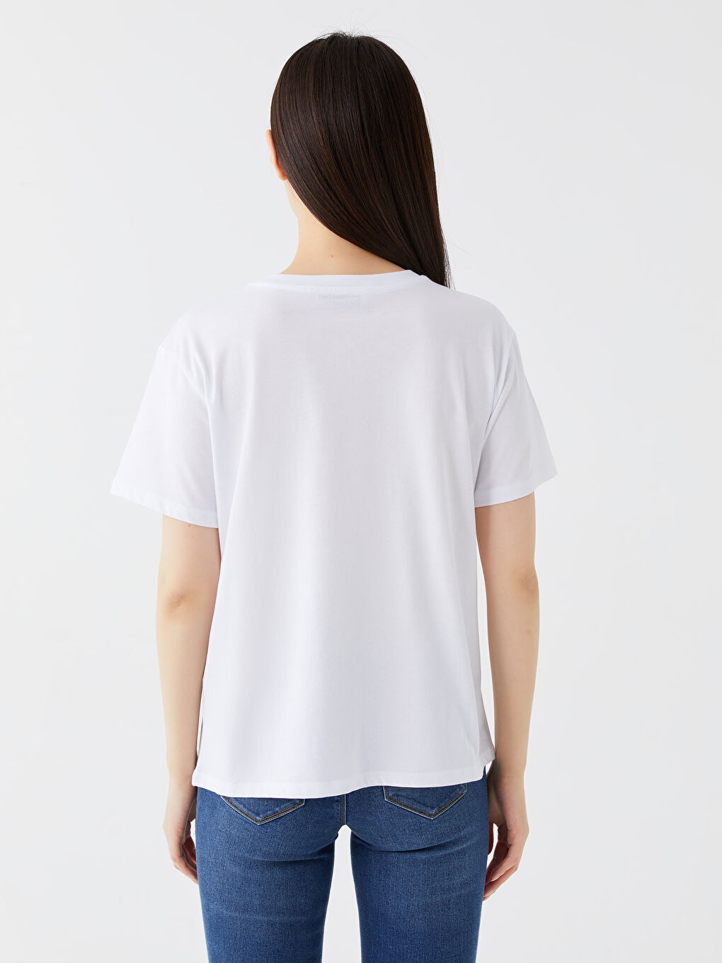 Beyaz Bisiklet Yaka Baskılı Kısa Kollu Kadın Tişört-4
