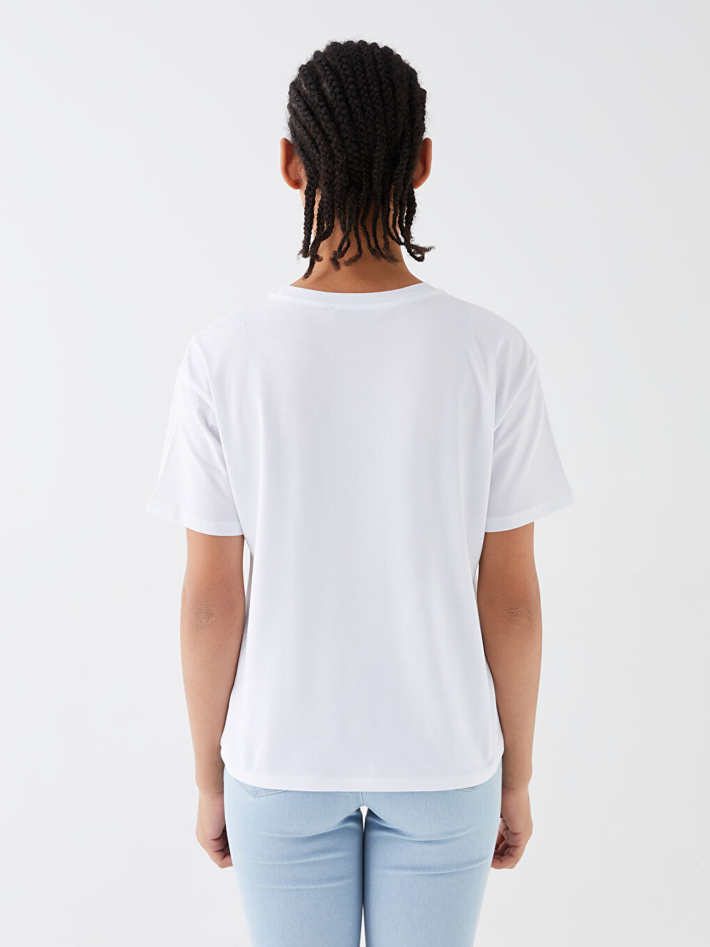 Beyaz Bisiklet Yaka Baskılı Kısa Kollu Kadın Tişört-4