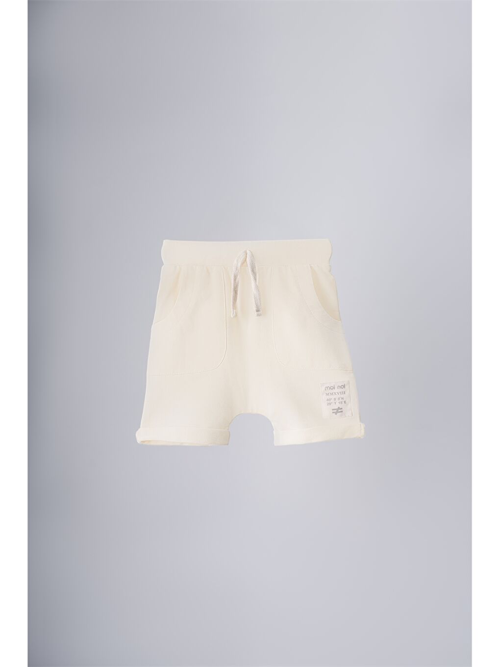 Bej Etiket Detaylı Beli Lastikli Erkek Bebek Şort