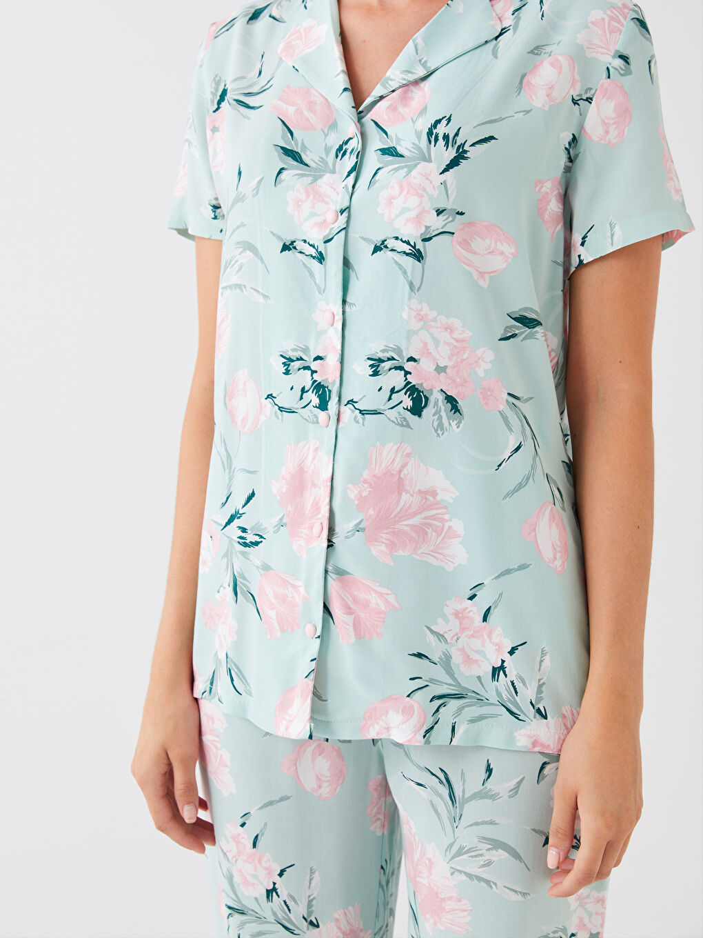 LCW DREAM Yeşil Gömlek Yaka Çiçekli Kısa Kollu Kadın Kaprili Pijama Takımı - 3