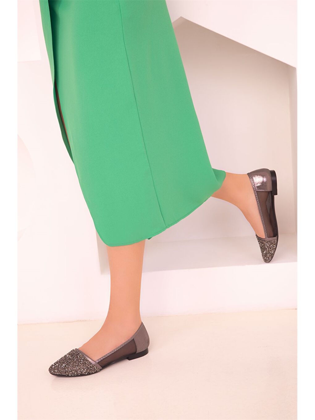 Metalik Sivri Burun Kadın Babet-3