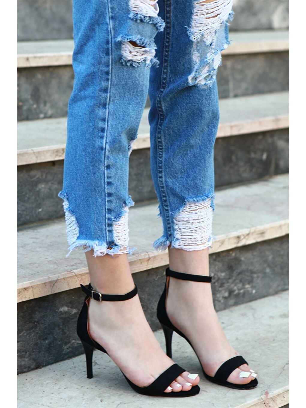 Siyah Kadın Topuklu Ayakkabı-1