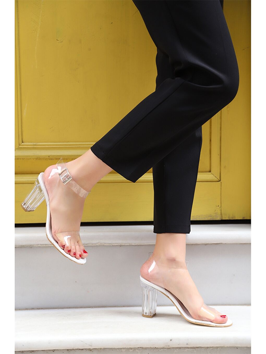 Beyaz Kadın Topuklu Ayakkabı